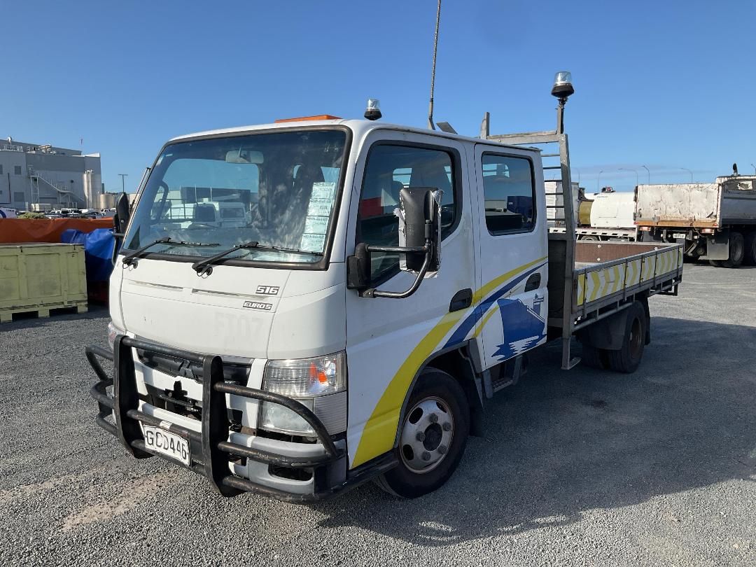 Photo '9' of Mitsubishi Fuso Canter FEW45E2 Flat Deck