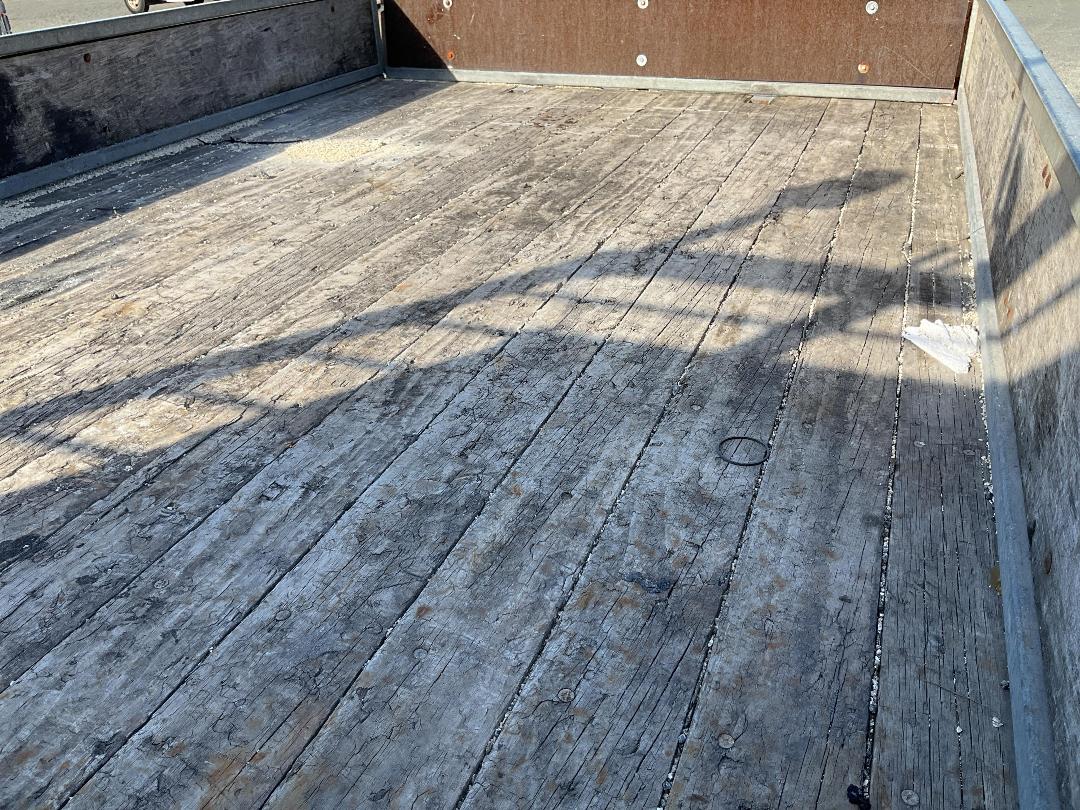 Photo '26' of Mitsubishi Fuso Canter FEW45E2 Flat Deck