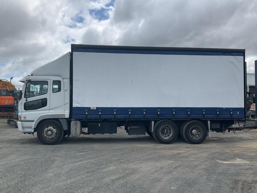 Photo '6' of Mitsubishi Fuso Shogun FV370K8 Curtainsider