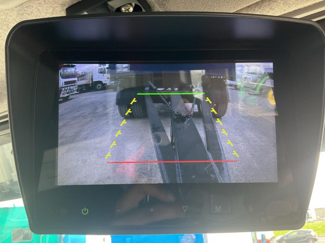 Photo '17' of Mitsubishi Fuso Shogun FV370K8 Curtainsider