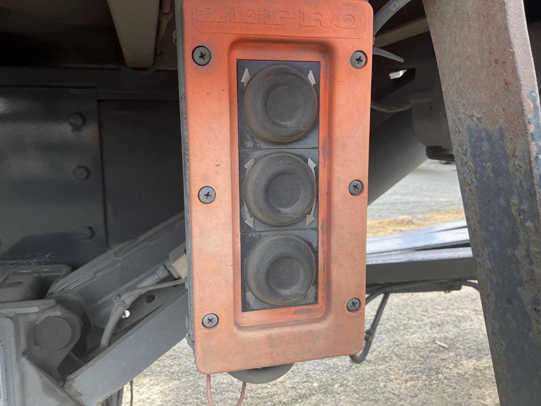 Photo '23' of Mitsubishi Fuso Shogun FV370K8 Curtainsider