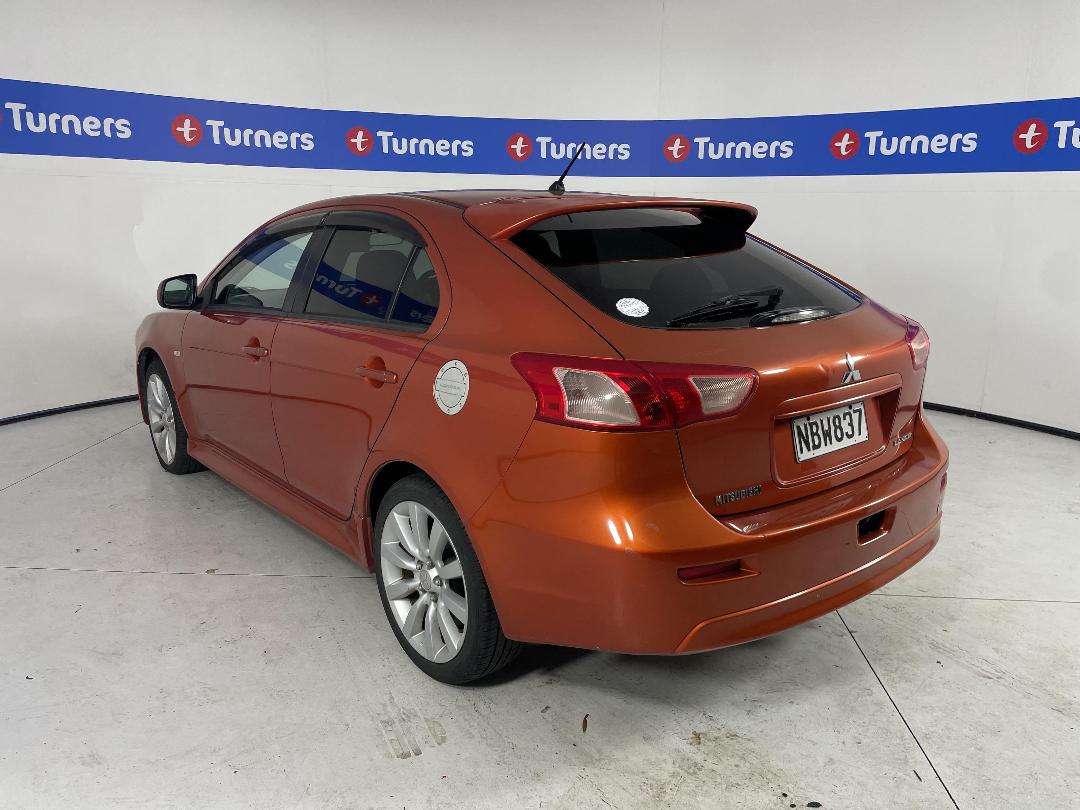 Photo '10' of Mitsubishi Galant Fortis