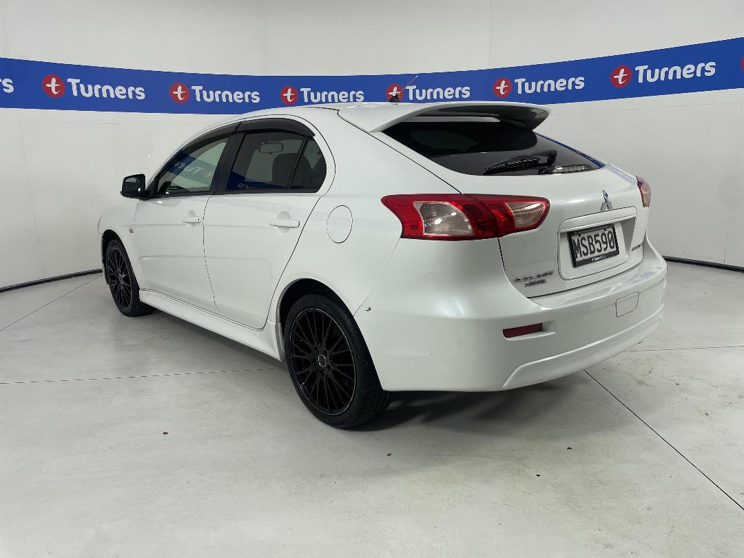 Photo '5' of Mitsubishi Galant Photo '5' of Mitsubishi Galant