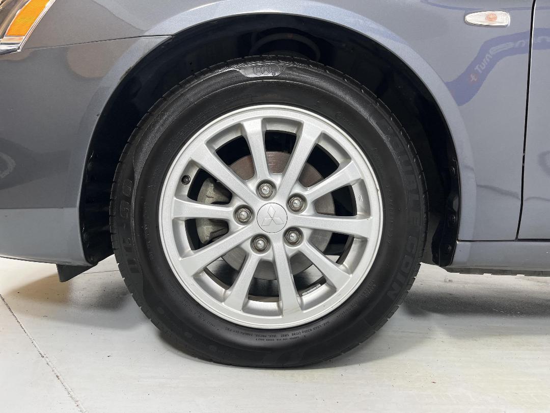 Photo '10' of Mitsubishi Galant