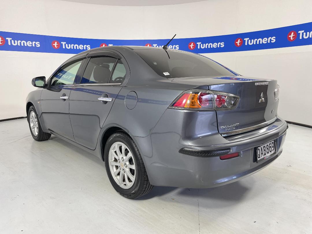 Photo '5' of Mitsubishi Galant