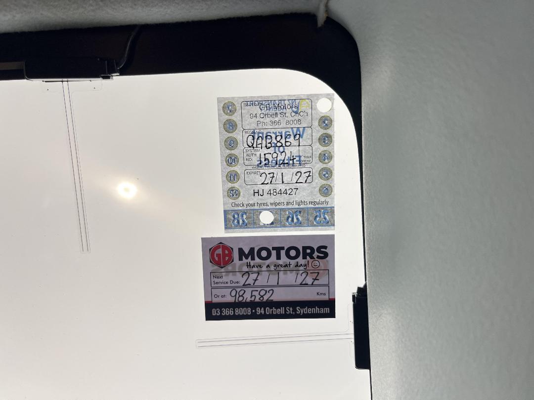 Photo '27' of Mitsubishi Galant