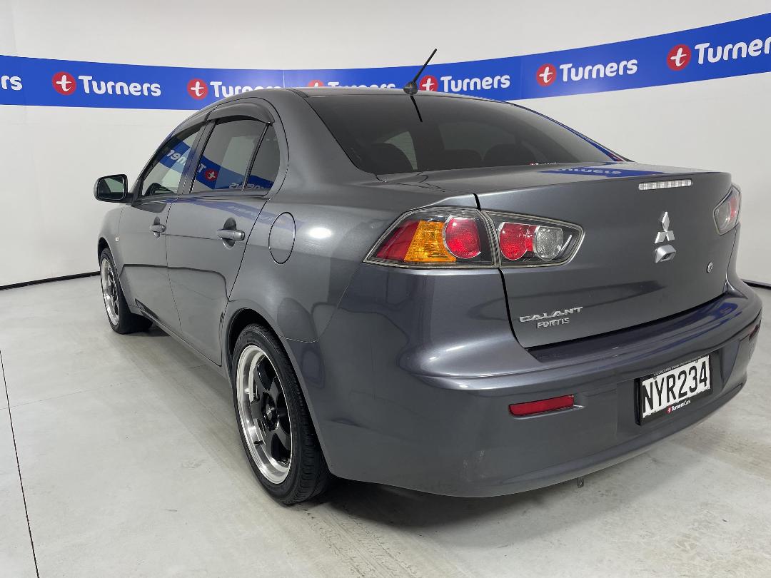 Photo '5' of Mitsubishi Galant