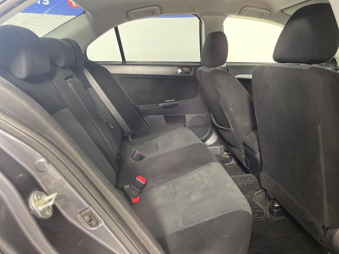 Photo '20' of Mitsubishi Galant