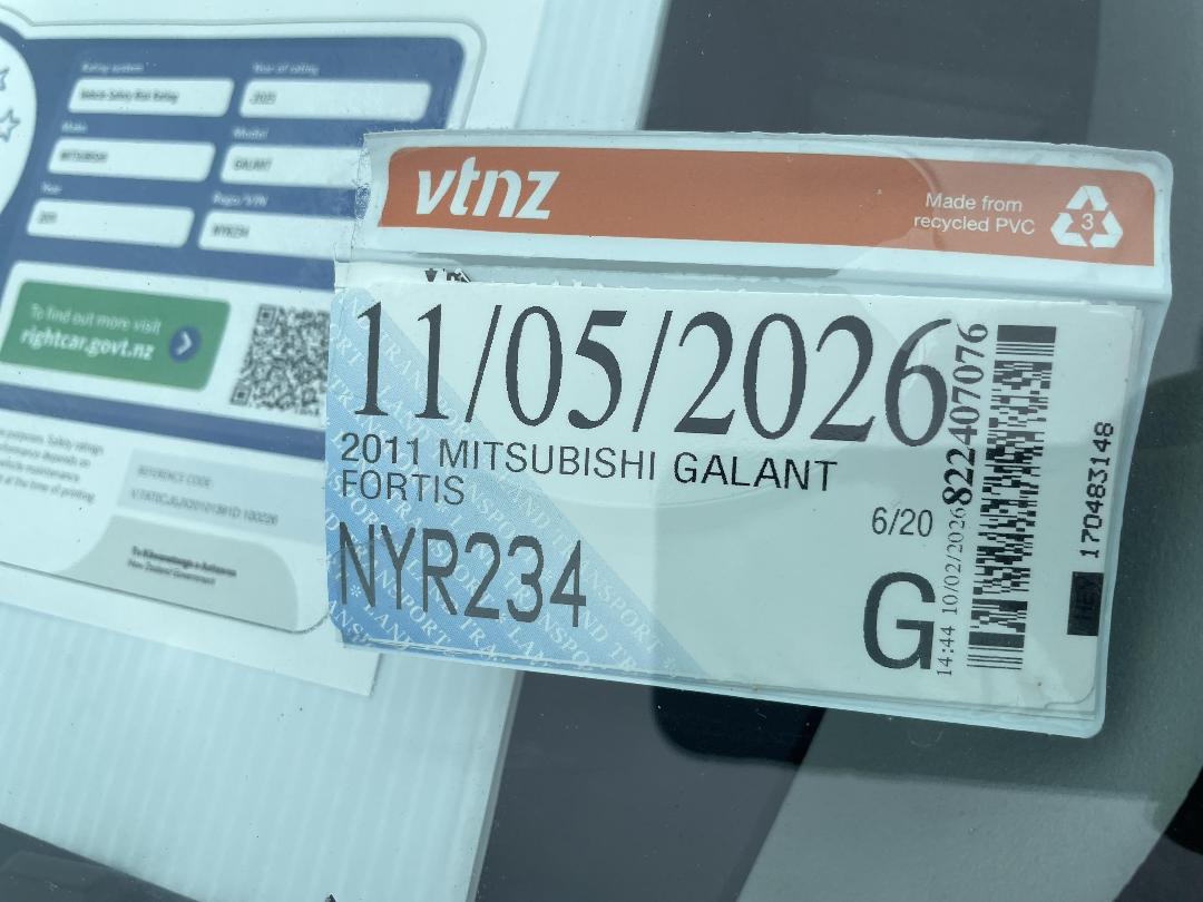 Photo '24' of Mitsubishi Galant