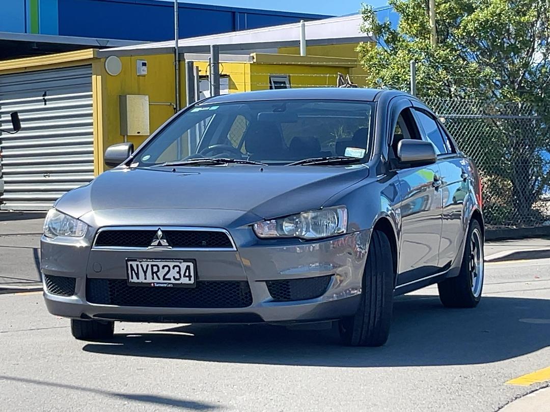 Photo '3' of Mitsubishi Galant Fortis