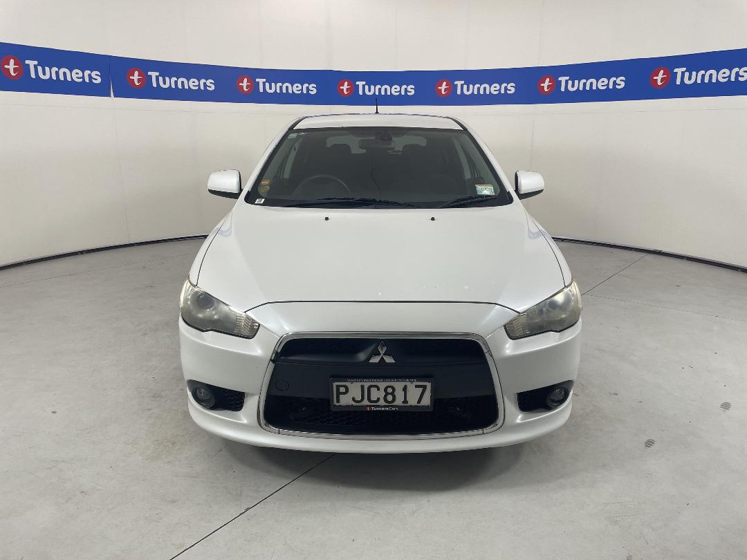 Photo '2' of Mitsubishi Galant Photo '2' of Mitsubishi Galant