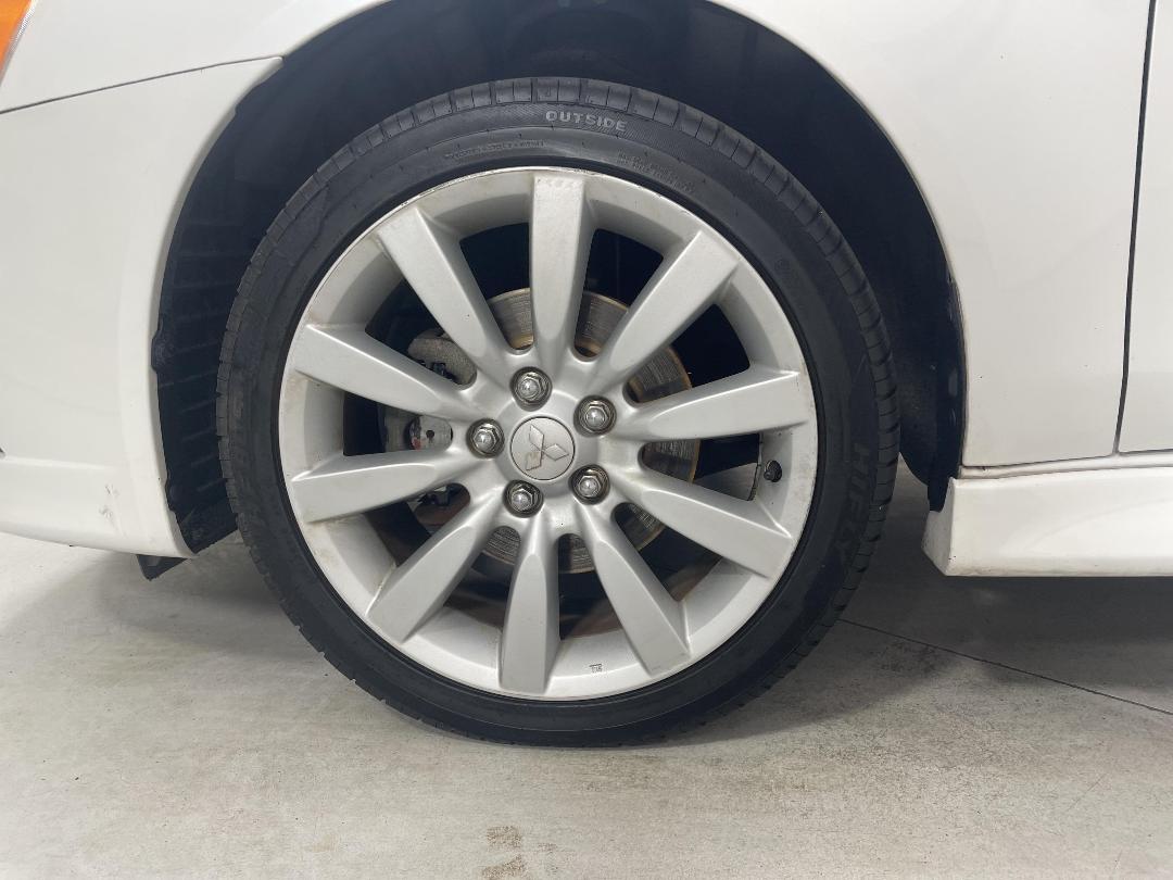 Photo '10' of Mitsubishi Galant Photo '10' of Mitsubishi Galant