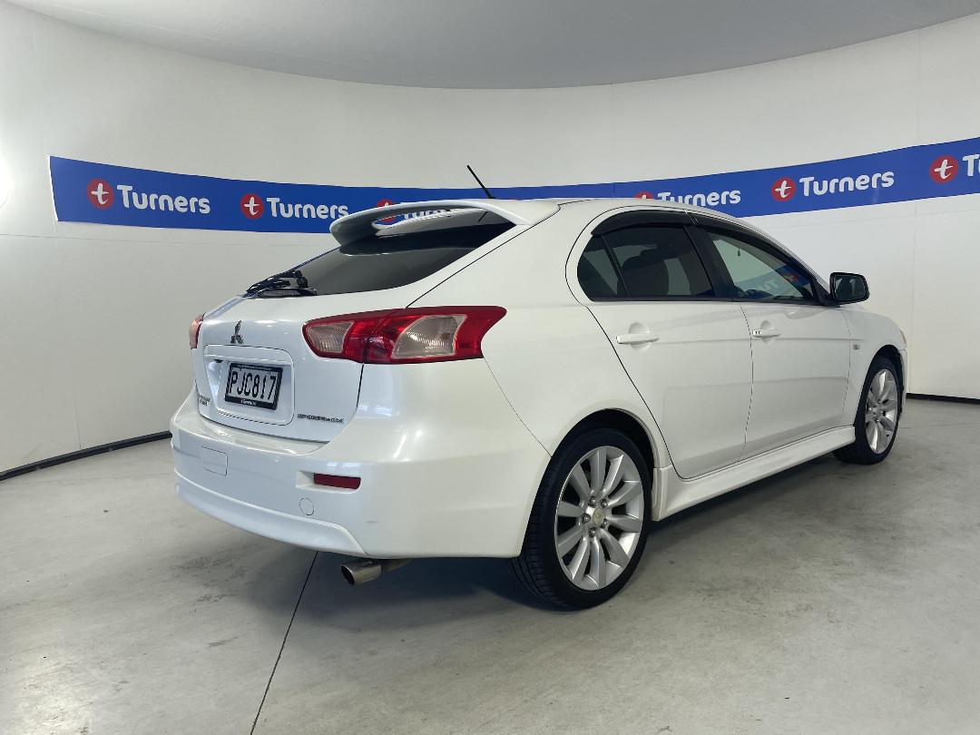 Photo '7' of Mitsubishi Galant Photo '7' of Mitsubishi Galant