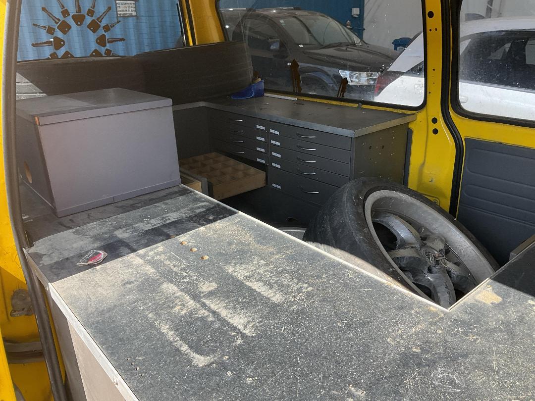 Photo '26' of Mitsubishi L300 LWB