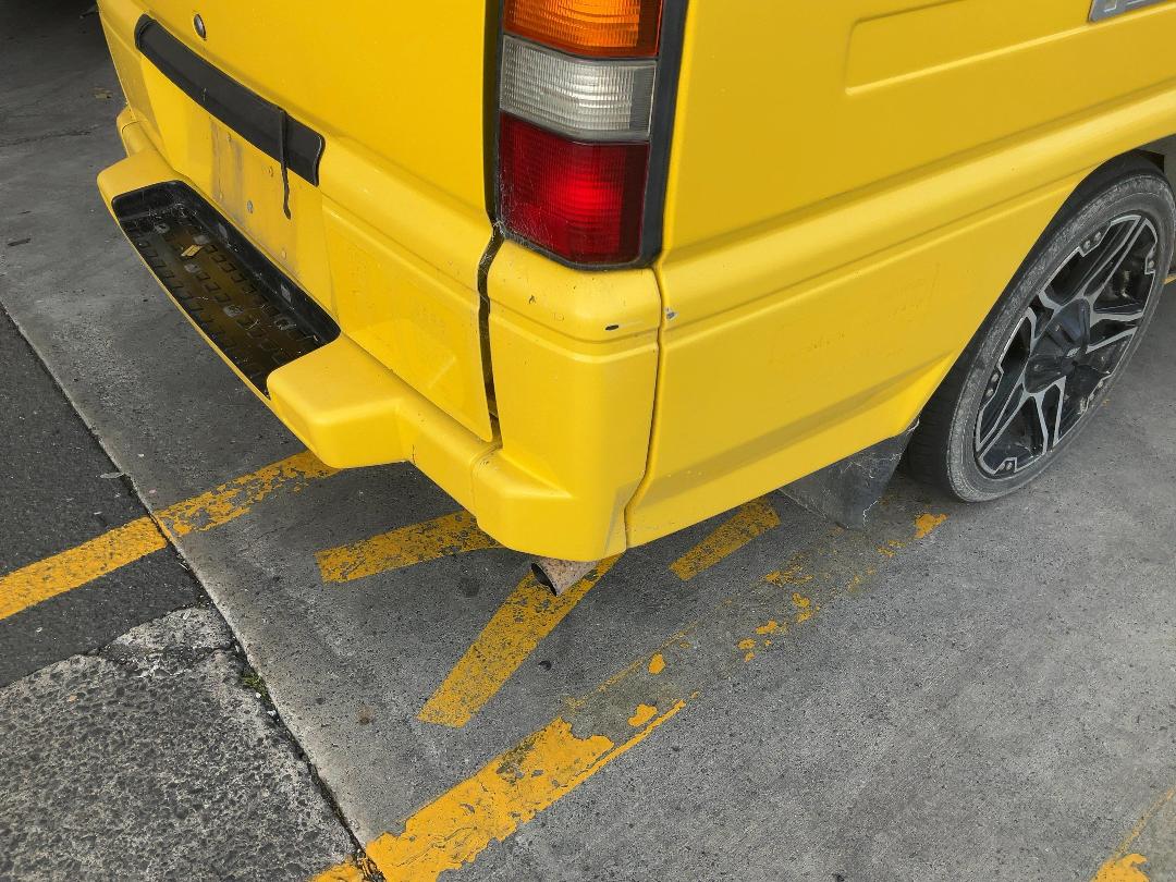 Photo '10' of Mitsubishi L300 LWB