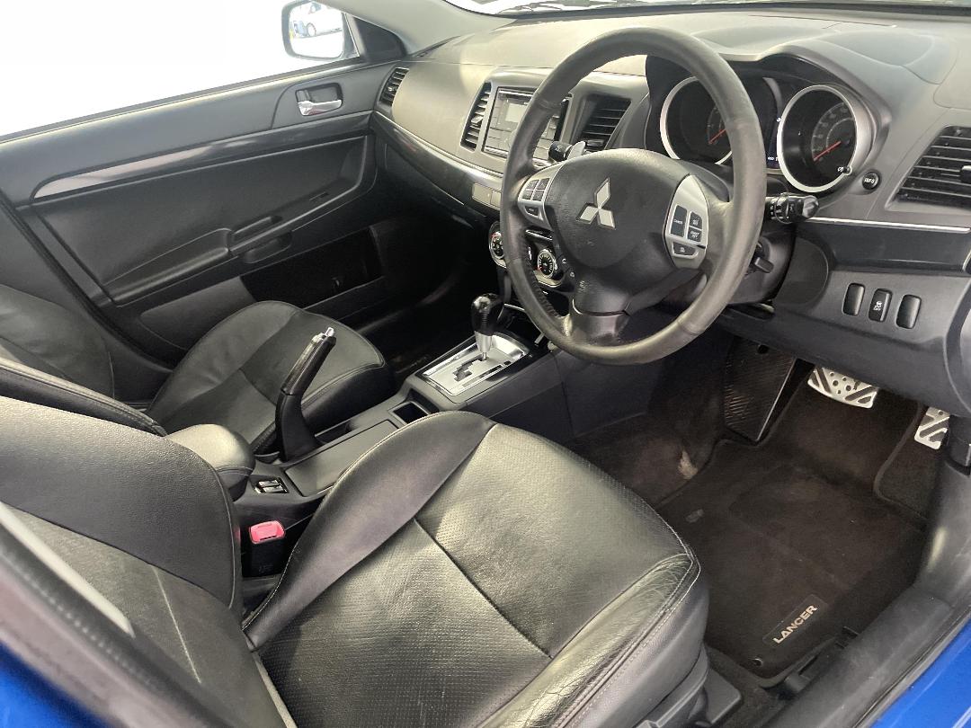 Photo '16' of Mitsubishi Lancer