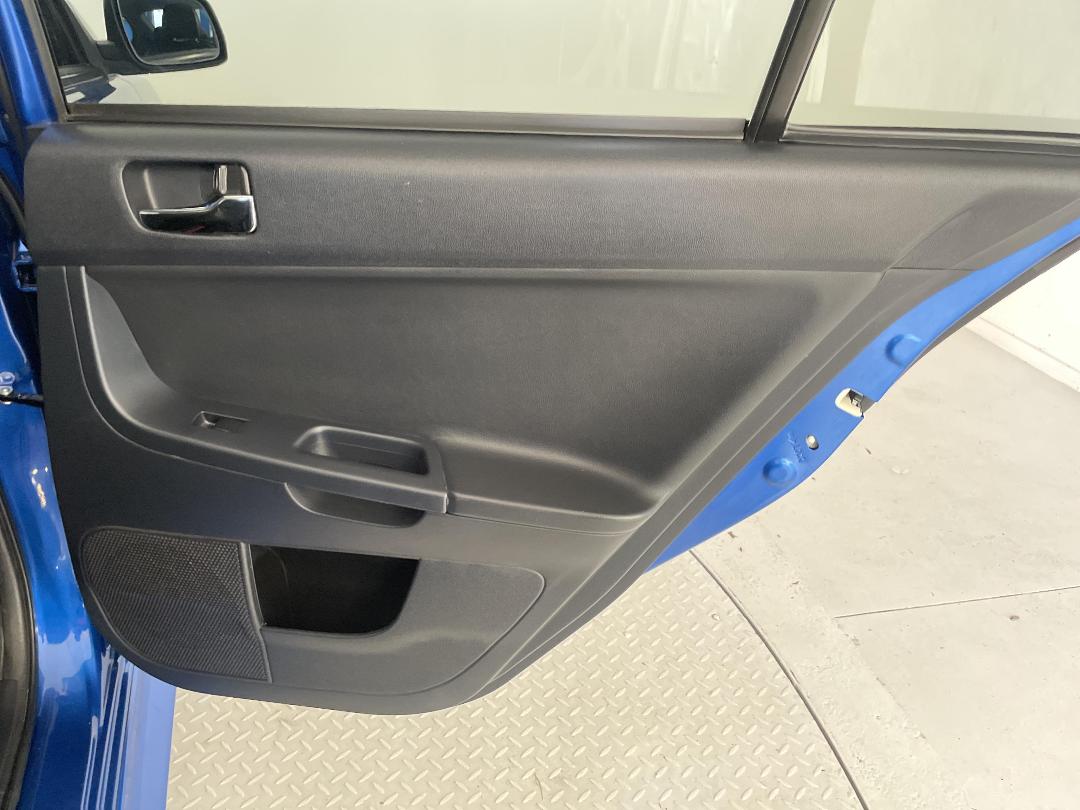 Photo '19' of Mitsubishi Lancer