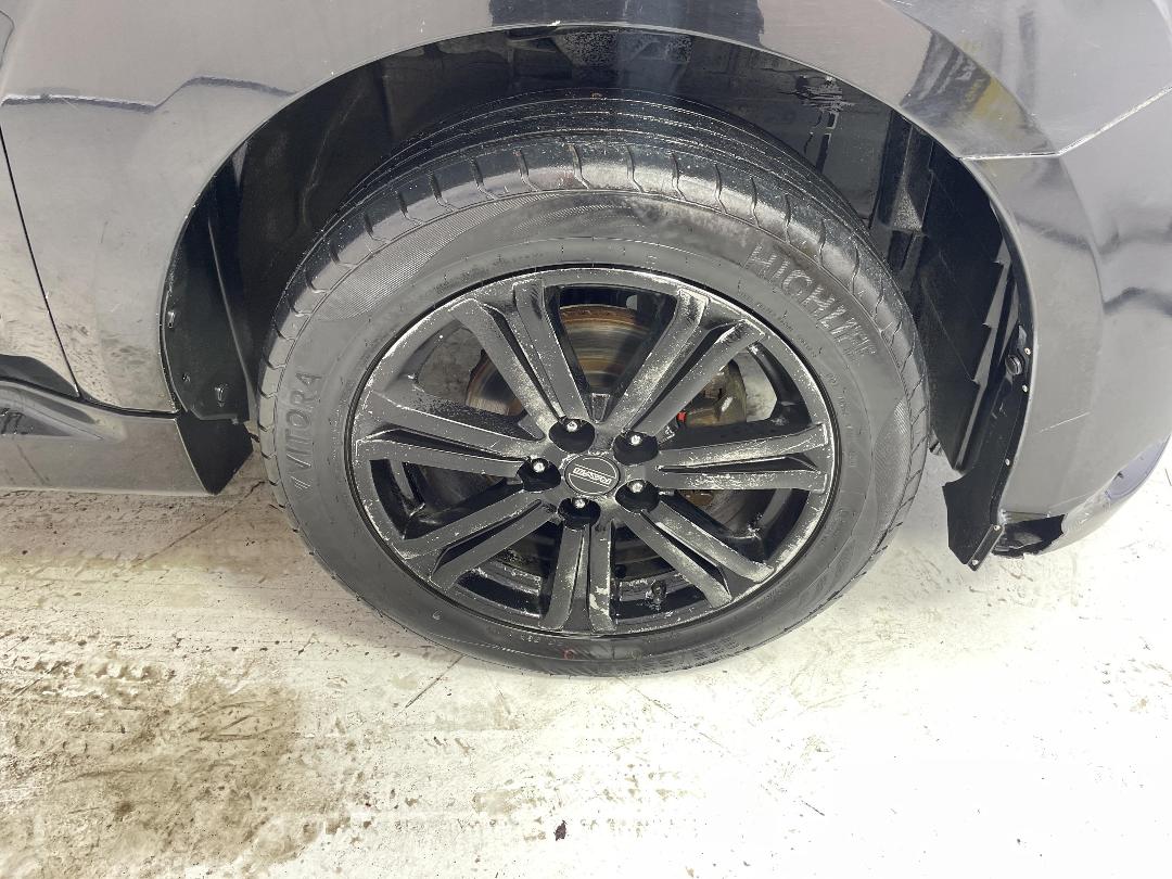 Photo '9' of Mitsubishi Outlander Photo '9' of Mitsubishi Outlander