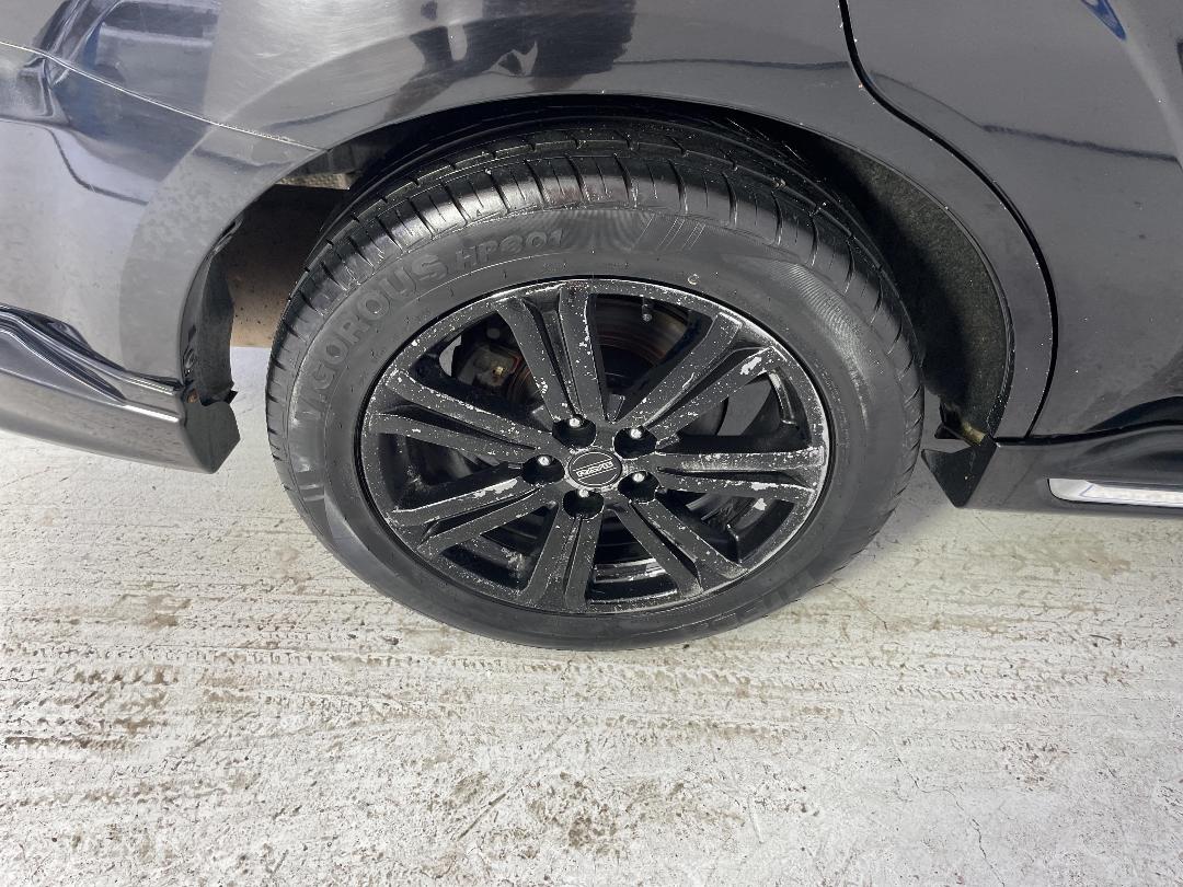 Photo '12' of Mitsubishi Outlander Photo '12' of Mitsubishi Outlander