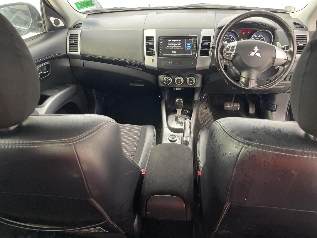 Photo '18' of Mitsubishi Outlander Photo '18' of Mitsubishi Outlander