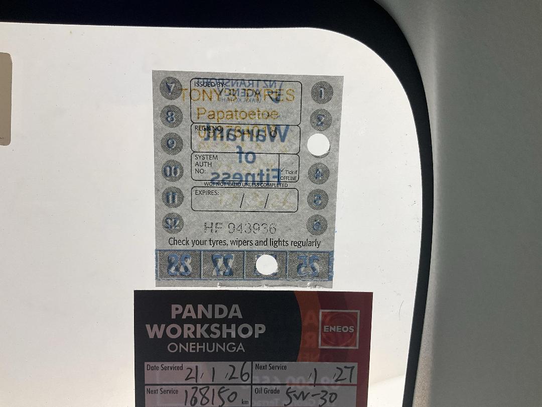 Photo '24' of Mitsubishi Outlander