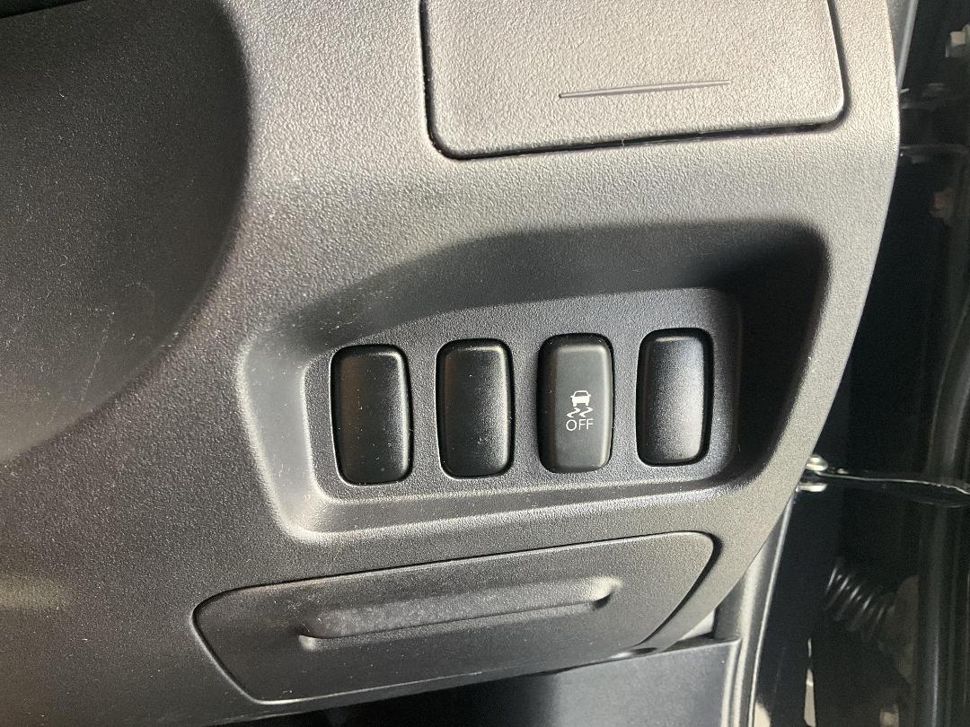 Photo '29' of Mitsubishi Outlander