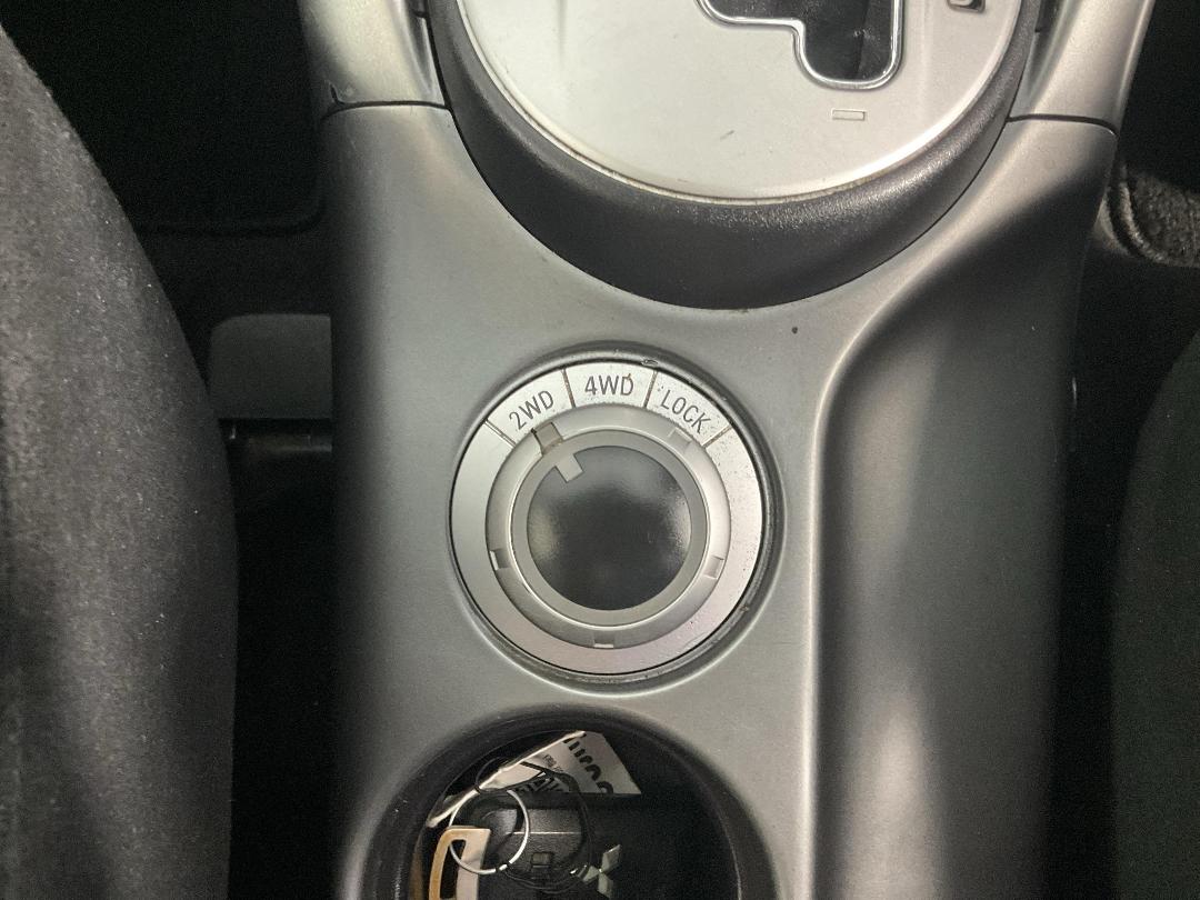 Photo '30' of Mitsubishi Outlander