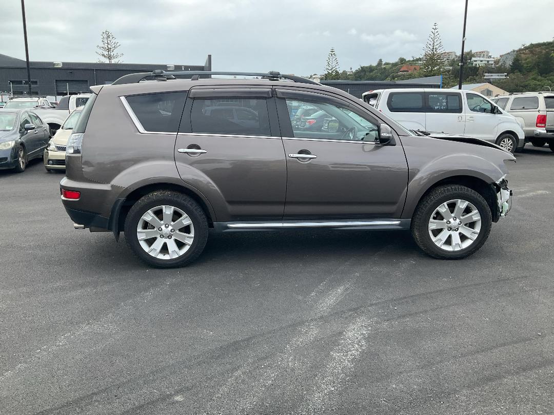 Photo '6' of Mitsubishi Outlander VRX