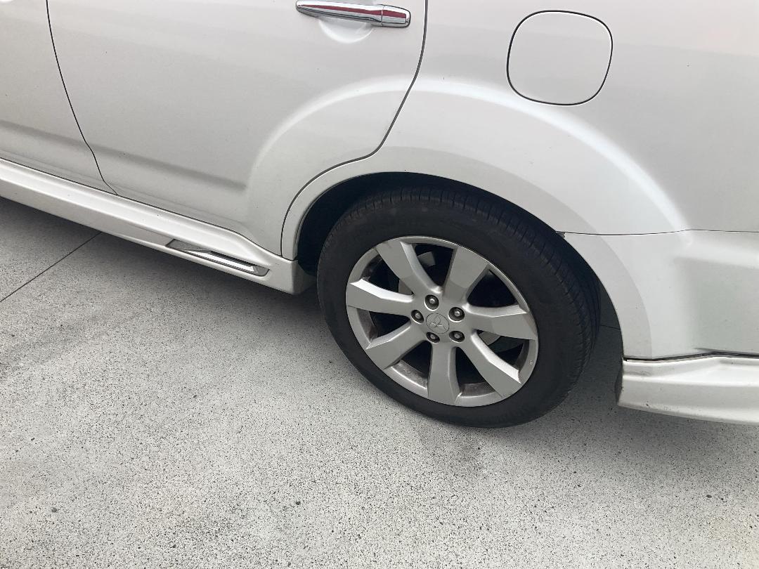 Photo '10' of Mitsubishi Outlander Photo '10' of Mitsubishi Outlander