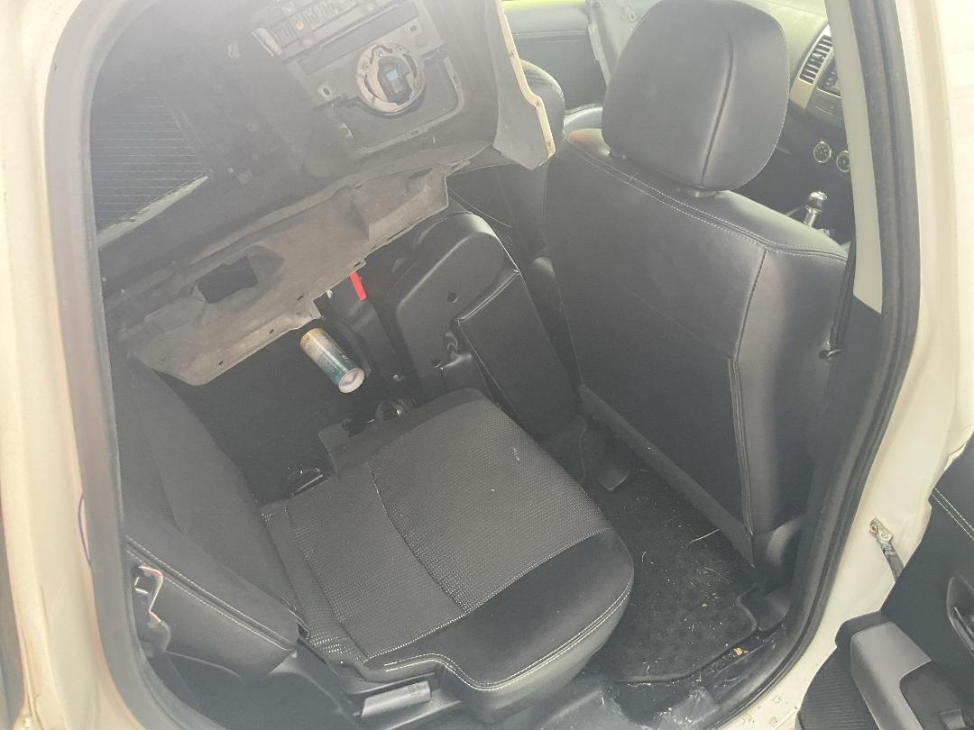 Photo '20' of Mitsubishi Outlander Photo '20' of Mitsubishi Outlander