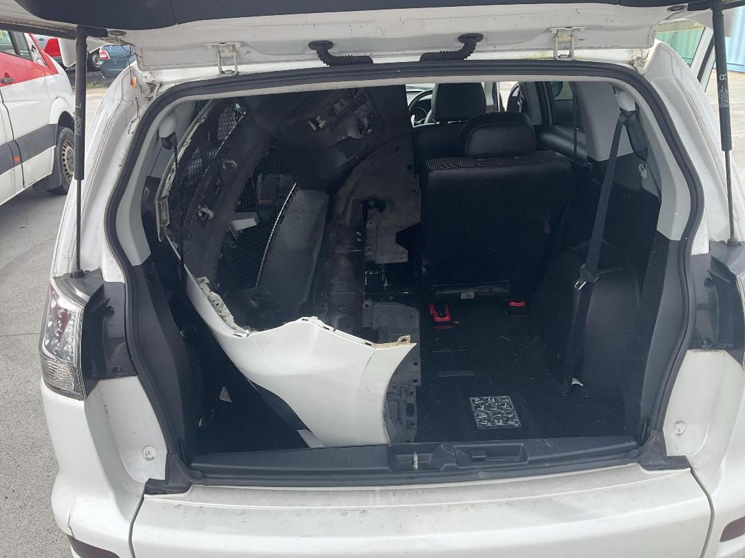 Photo '22' of Mitsubishi Outlander Photo '22' of Mitsubishi Outlander