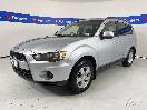 Thumbnail '4' of Mitsubishi Outlander