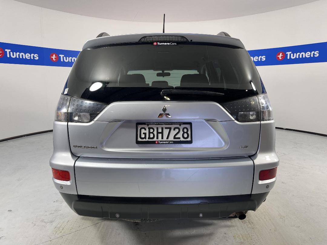 Photo '6' of Mitsubishi Outlander Photo '6' of Mitsubishi Outlander