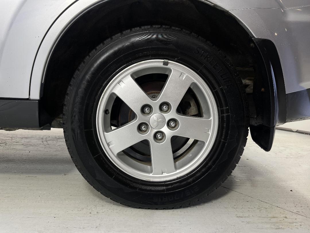 Photo '11' of Mitsubishi Outlander Photo '11' of Mitsubishi Outlander