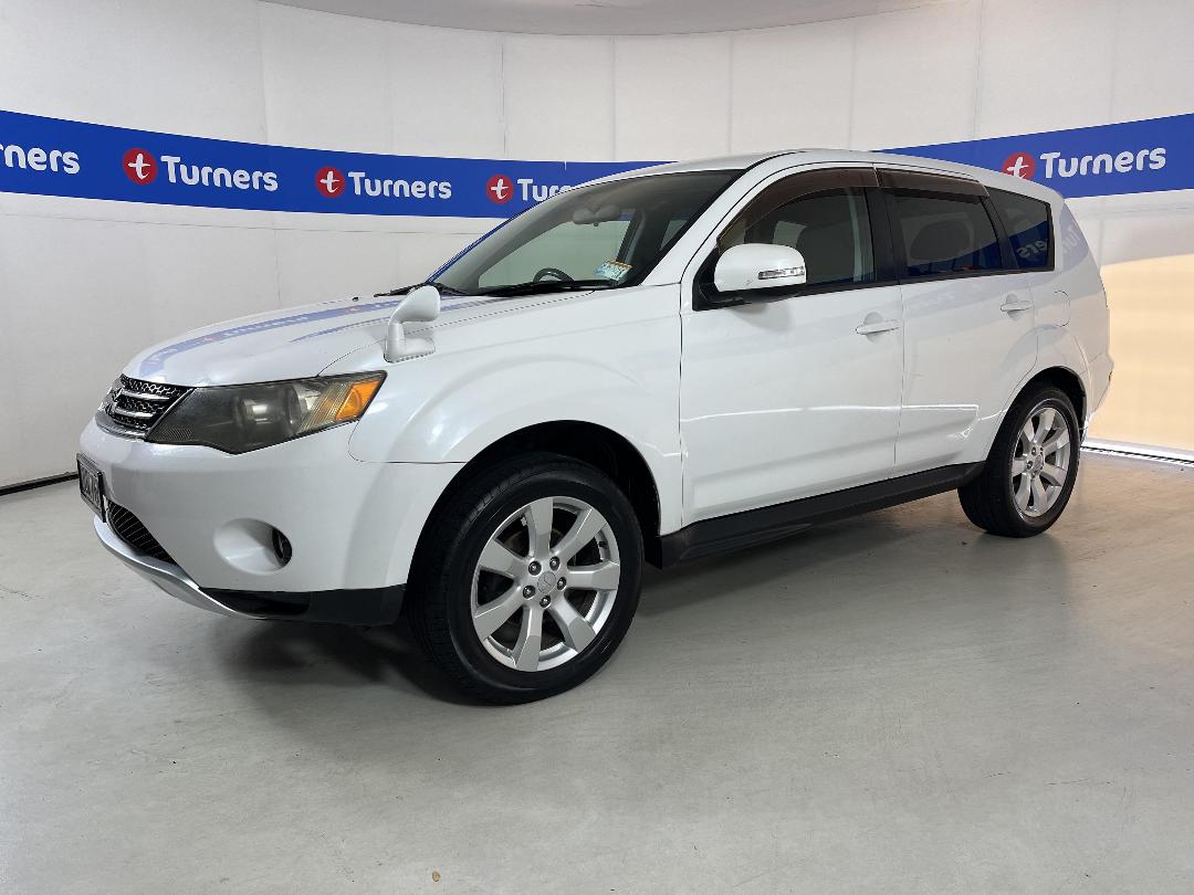 Photo '4' of Mitsubishi Outlander