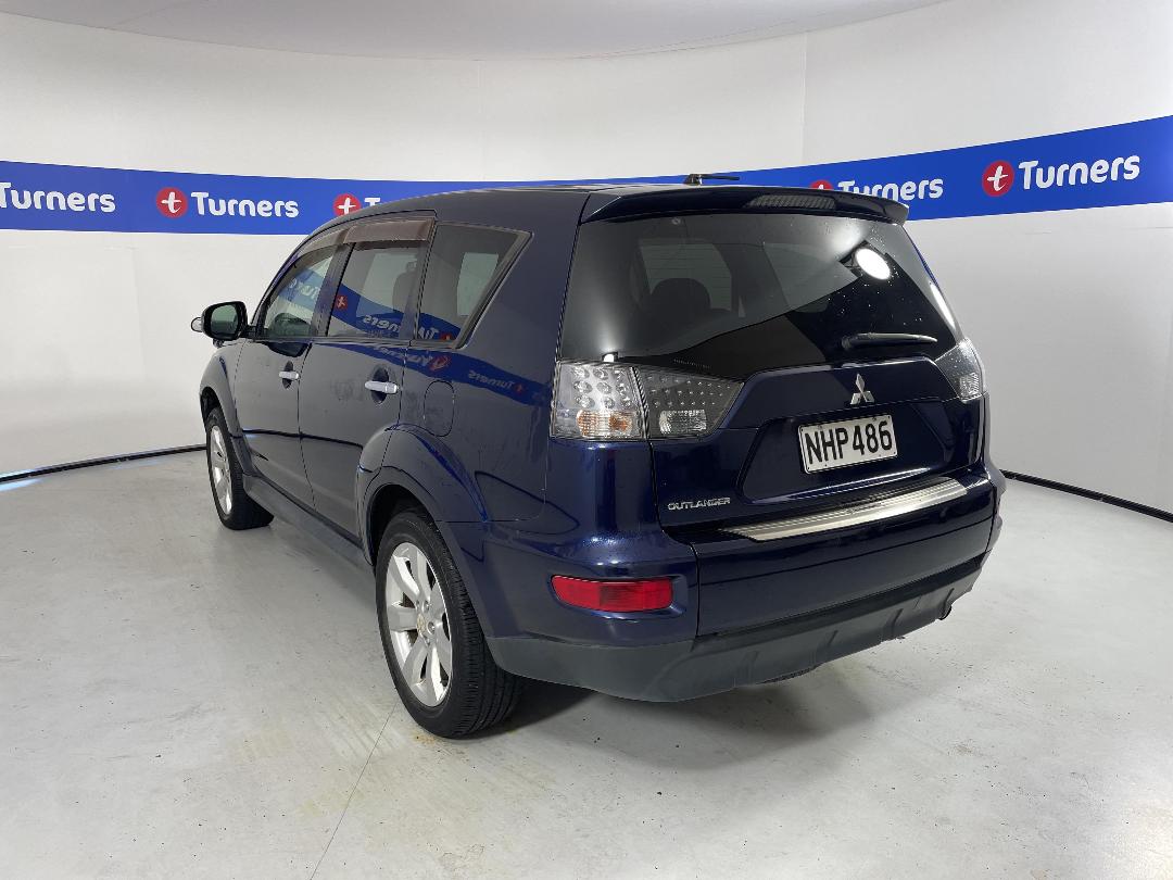 Photo '5' of Mitsubishi Outlander