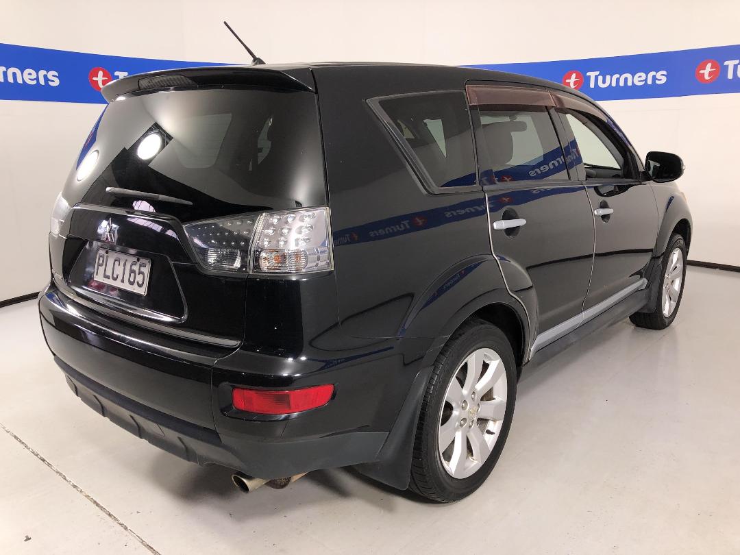 Photo '7' of Mitsubishi Outlander Photo '7' of Mitsubishi Outlander