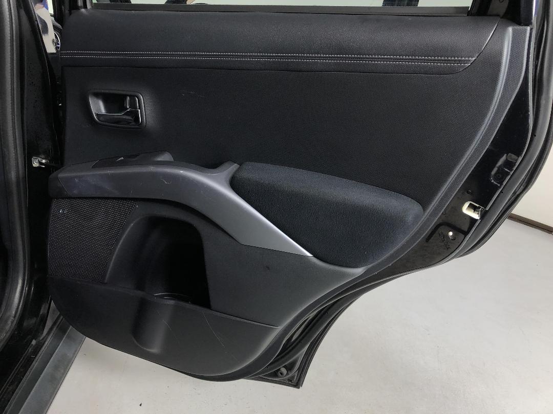 Photo '19' of Mitsubishi Outlander Photo '19' of Mitsubishi Outlander