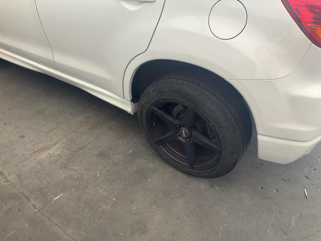 Photo '9' of Mitsubishi RVR