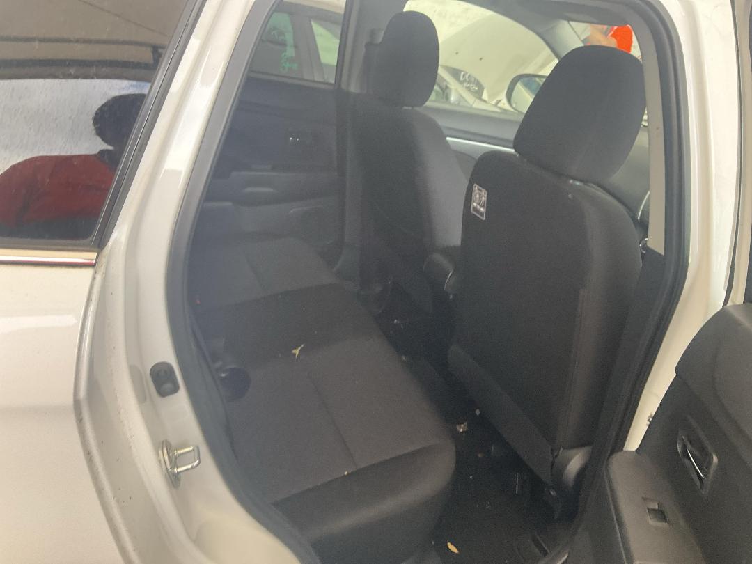 Photo '20' of Mitsubishi RVR