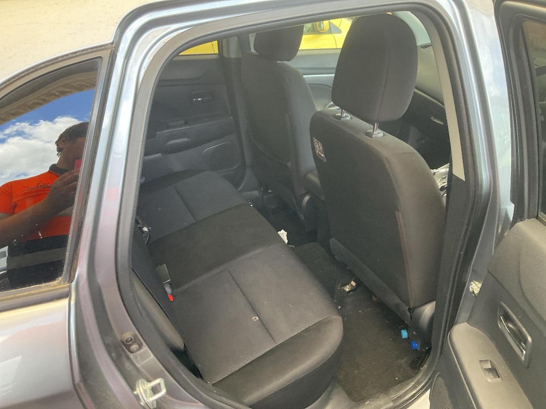 Photo '23' of Mitsubishi RVR Photo '23' of Mitsubishi RVR