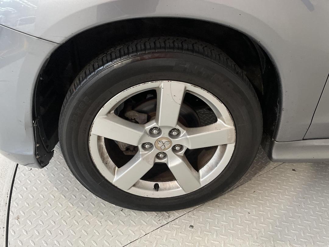 Photo '10' of Mitsubishi RVR