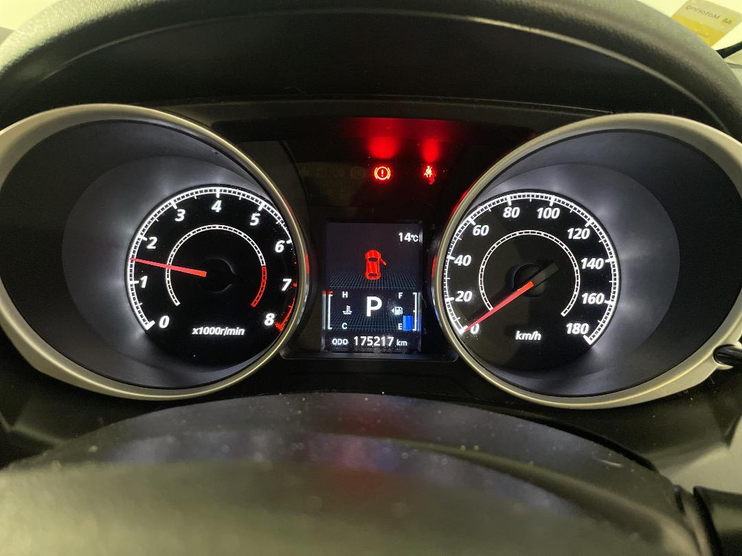 Photo '21' of Mitsubishi RVR