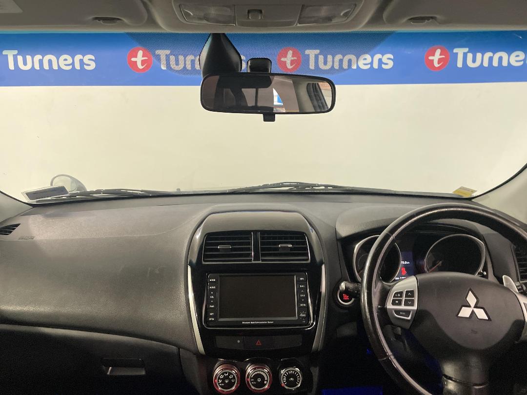 Photo '17' of Mitsubishi RVR