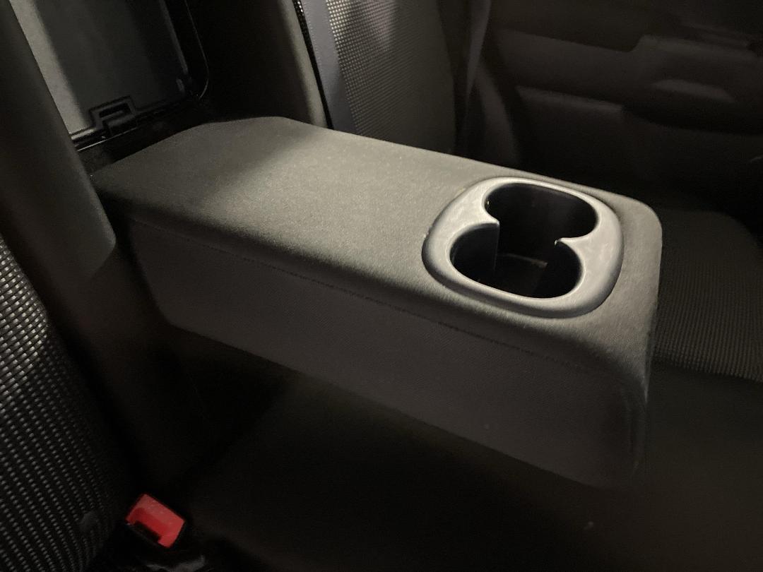 Photo '23' of Mitsubishi RVR