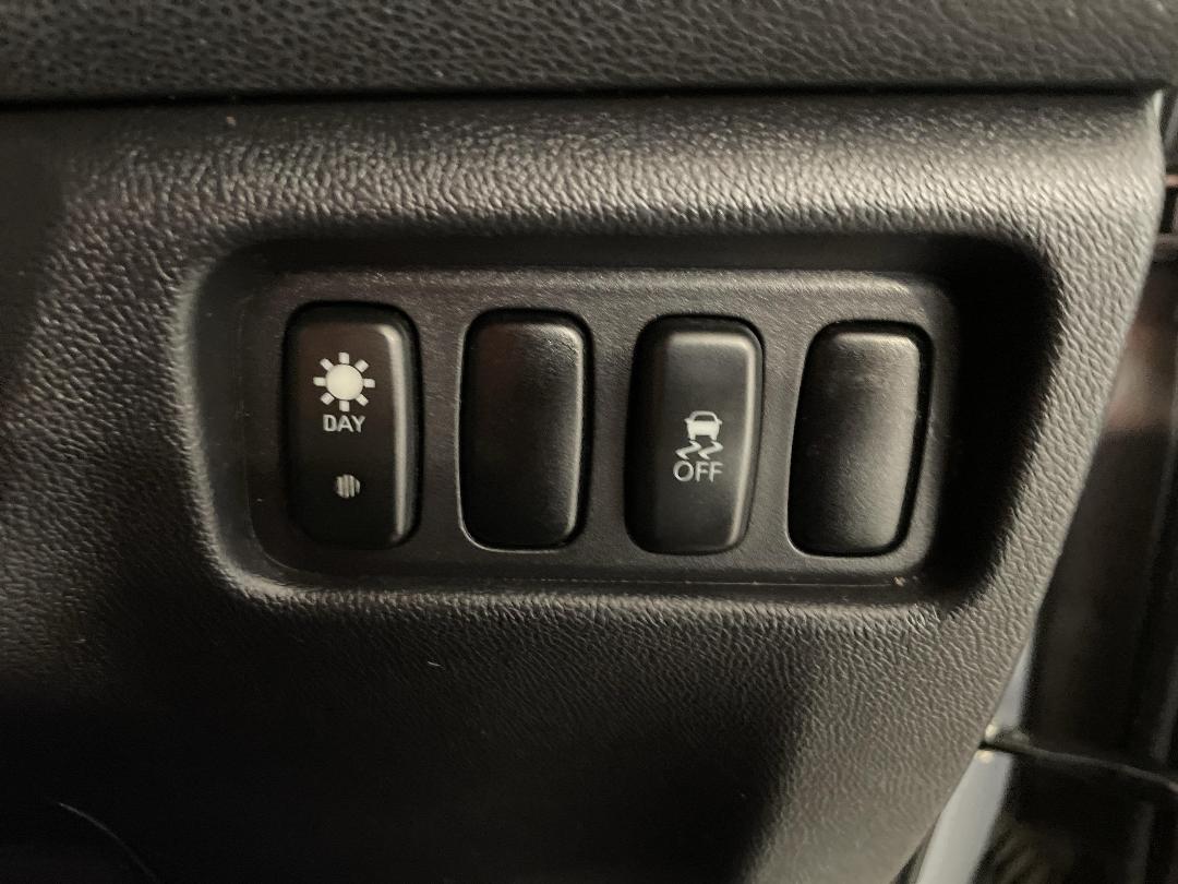 Photo '25' of Mitsubishi RVR