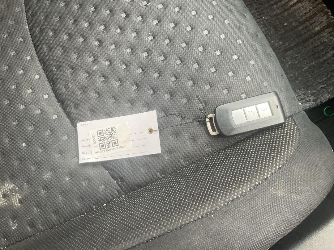 Photo '20' of Mitsubishi RVR G Photo '20' of Mitsubishi RVR G