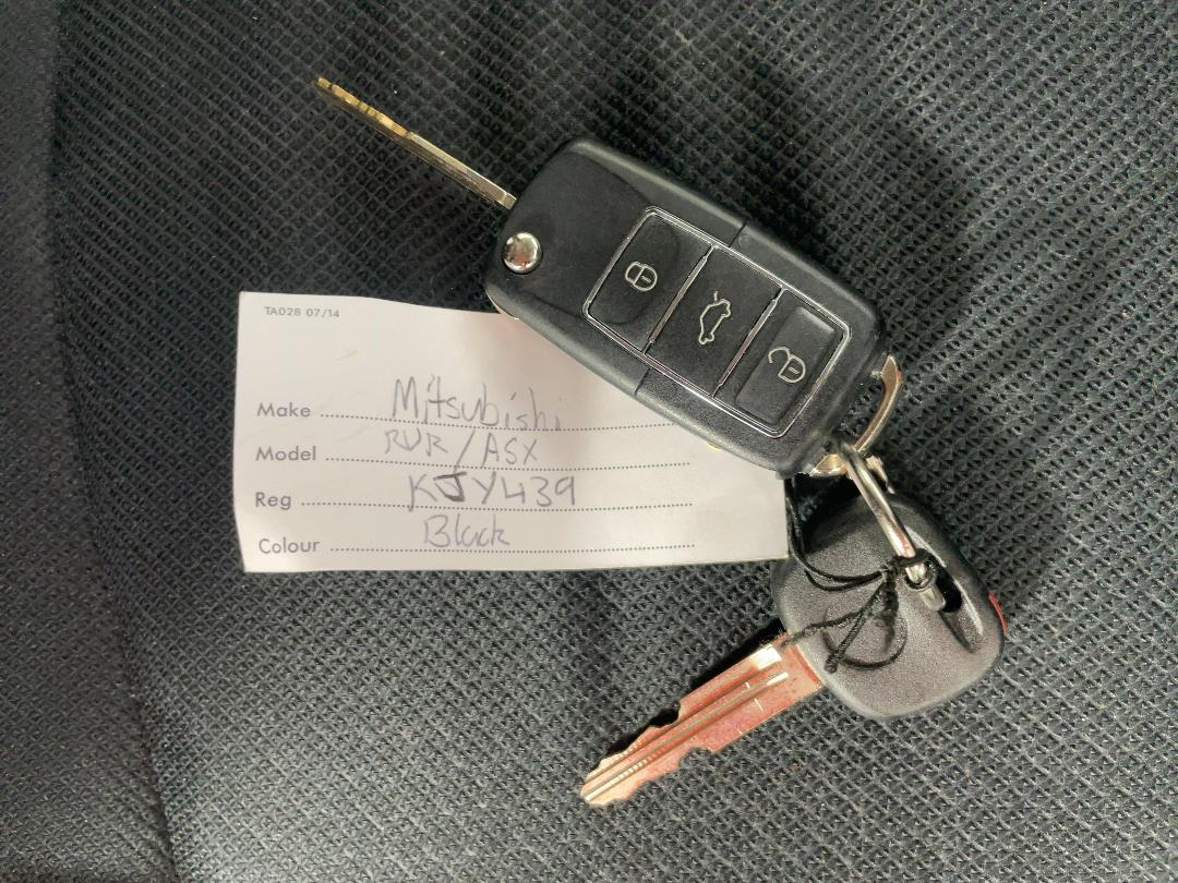 Photo '22' of Mitsubishi RVR Photo '22' of Mitsubishi RVR