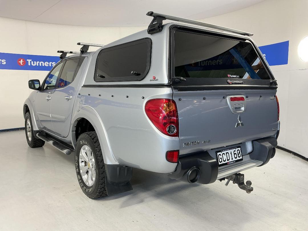 Photo '5' of Mitsubishi Triton