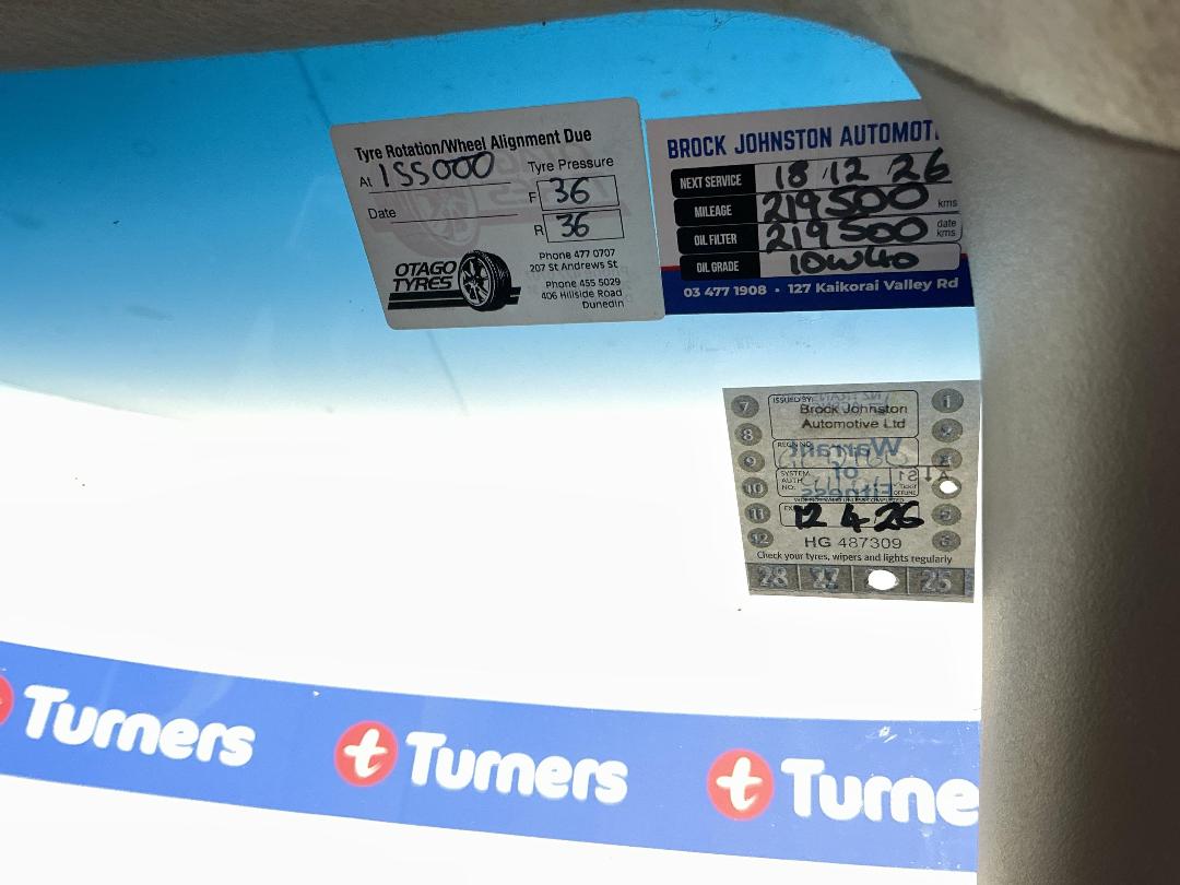 Photo '27' of Mitsubishi Triton